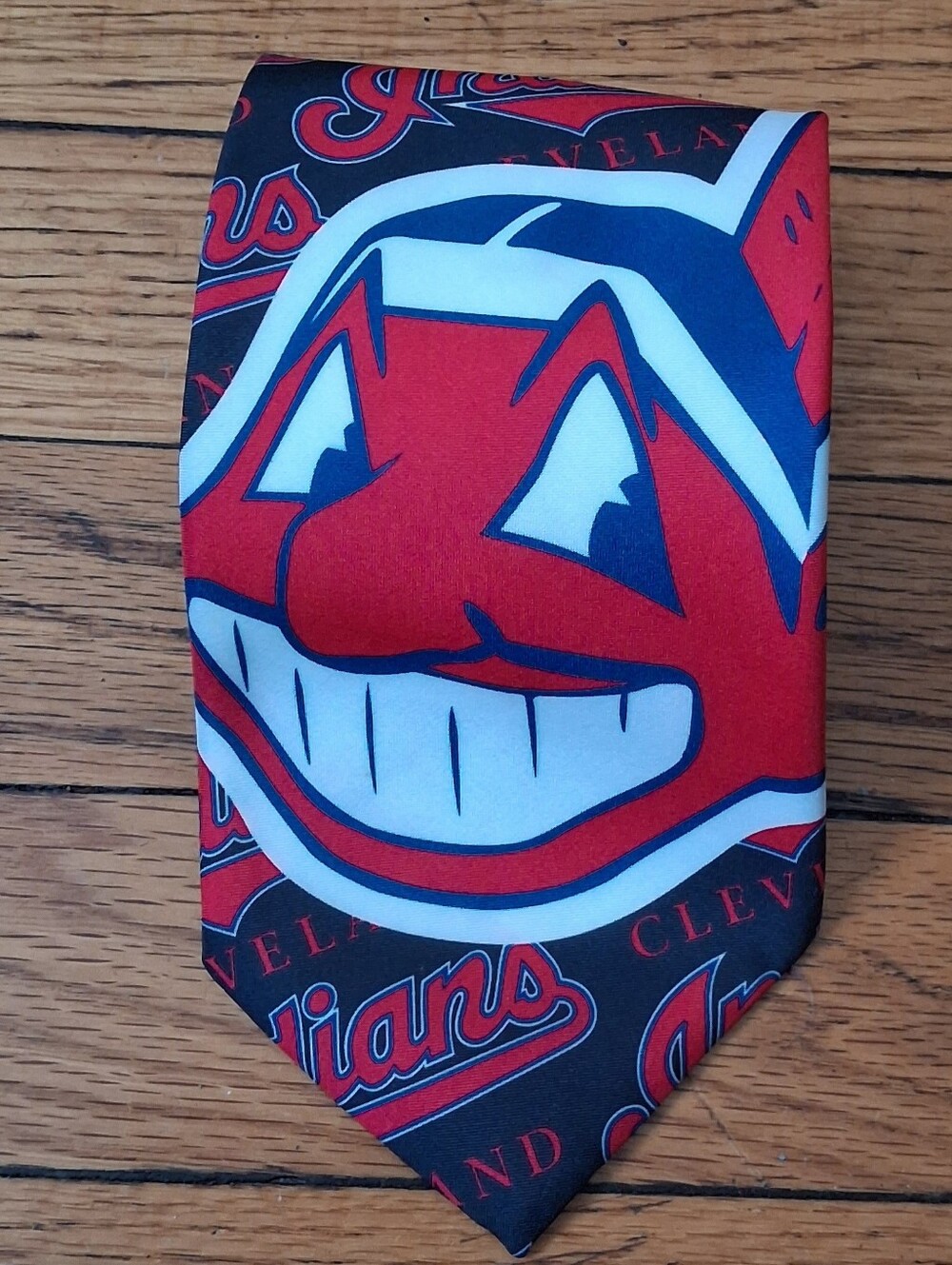 Ralph Marlin - Cleveland Indians MLB VTG Men's 100% Polyester Necktie. GUC